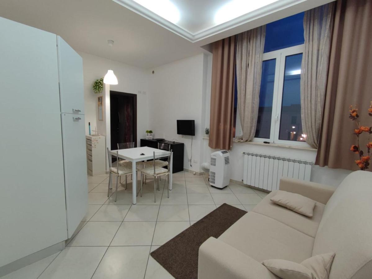 דירות פיומבינו Casa Le Sorelle מראה חיצוני תמונה