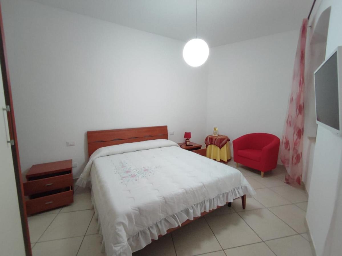 דירות פיומבינו Casa Le Sorelle מראה חיצוני תמונה